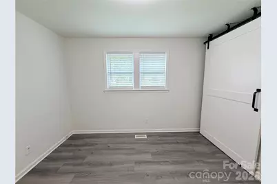 9209 Edgevale Drive, Charlotte, NC 28216 - Photo 22