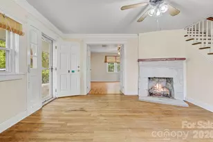 479 St Pauls Rd, Hendersonville, NC 28792 - Photo 4