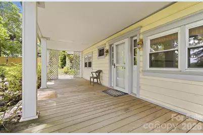 479 St Pauls Road, Hendersonville, NC 28792 - Photo 2