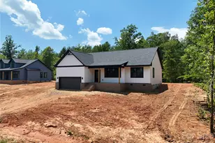 2435 Kimberly Ave, Morganton, NC 28655 - Photo 2