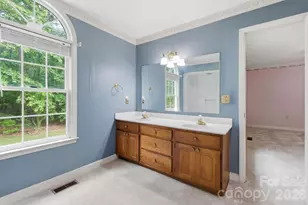 4804 Elmhurst Dr NE, Hickory, NC 28601 - Photo 26