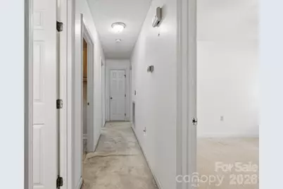 4804 Elmhurst Drive NE, Hickory, NC 28601 - Photo 18