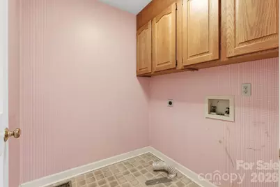 4804 Elmhurst Drive NE, Hickory, NC 28601 - Photo 20