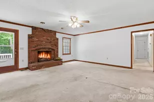4804 Elmhurst Dr NE, Hickory, NC 28601 - Photo 8
