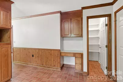 4804 Elmhurst Drive NE, Hickory, NC 28601 - Photo 16