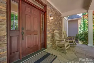 100 Falls Summit Rd, Hendersonville, NC 28739 - Photo 4