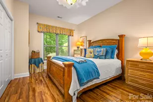 100 Falls Summit Rd, Hendersonville, NC 28739 - Photo 34