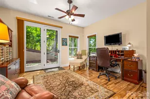 100 Falls Summit Rd, Hendersonville, NC 28739 - Photo 32