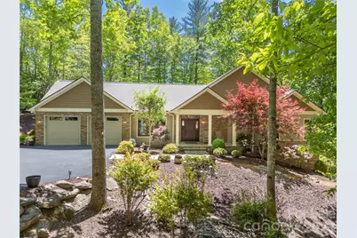 100 Falls Summit Road, Hendersonville, NC 28739 - Photo 2