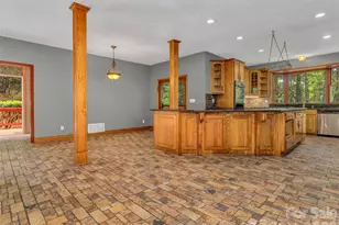 287 Shady Creek Ln, Hendersonville, NC 28739 - Photo 16