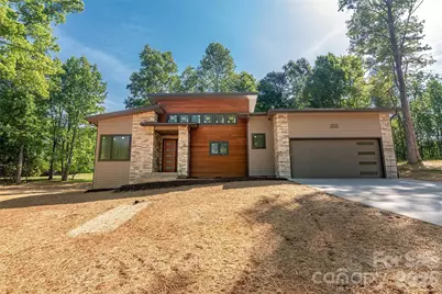255 Hunters Trace, Rutherfordton, NC 28139 - Photo 2
