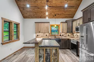 1737 Newfound Rd, Leicester, NC 28748 - Photo 8