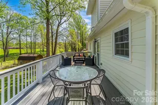 1548 Castell Ln, Hickory, NC 28601 - Photo 24