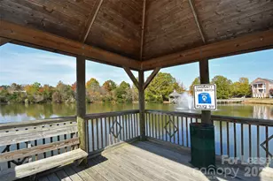 8643 Beaver Creek Dr, Charlotte, NC 28269 - Photo 14
