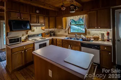 86 Hickory Lane, Newland, NC 28657 - Photo 18