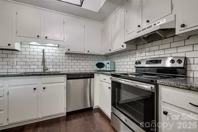 9235 N Vicksburg Park Court, Charlotte, NC 28210 - Photo 12