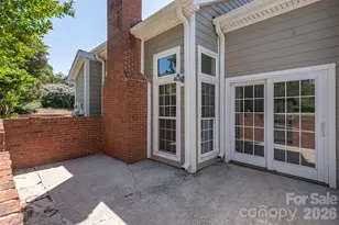 9235 N Vicksburg Park Ct, Charlotte, NC 28210 - Photo 34