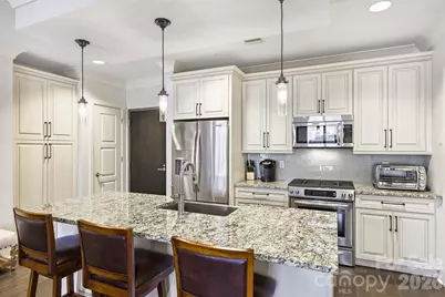 222 S Caldwell Street #1708, Charlotte, NC 28202 - Photo 6