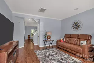 1802 Robinwood Village Dr, Gastonia, NC 28054 - Photo 6