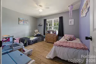 1404 Castle Ct, Lenoir, NC 28645 - Photo 24