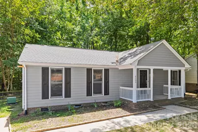 8200 Chrisbry Lane, Charlotte, NC 28215 - Photo 16