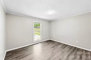 8200 Chrisbry Ln, Charlotte, NC 28215 - Photo 6