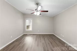 8200 Chrisbry Ln, Charlotte, NC 28215 - Photo 24
