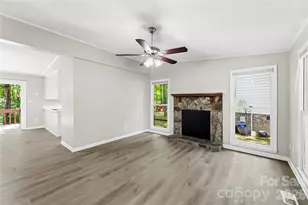 8200 Chrisbry Ln, Charlotte, NC 28215 - Photo 28