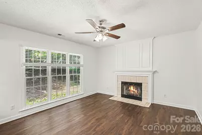 5802 Swanston Drive, Charlotte, NC 28269 - Photo 4