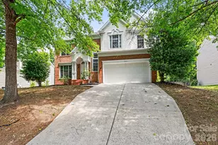 5802 Swanston Dr, Charlotte, NC 28269 - Photo 2