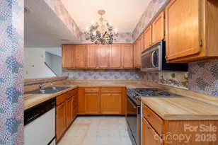 10969 Carmel Crossing Rd, Charlotte, NC 28226 - Photo 12
