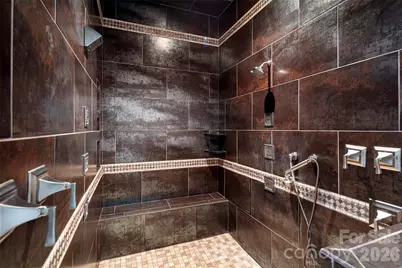 2000 Davis Mountain Road, Hendersonville, NC 28739 - Photo 22