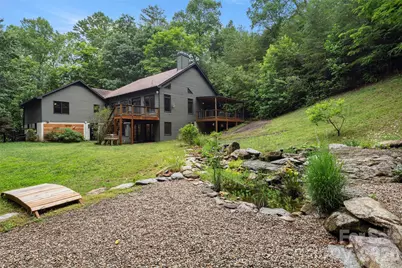 2000 Davis Mountain Road, Hendersonville, NC 28739 - Photo 36