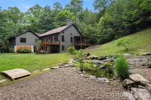 2000 Davis Mountain Rd, Hendersonville, NC 28739 - Photo 36
