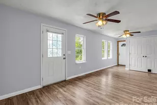 1916 Old Spartanburg Rd, Hendersonville, NC 28792 - Photo 12