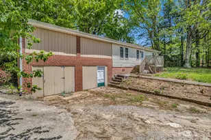 1916 Old Spartanburg Rd, Hendersonville, NC 28792 - Photo 4