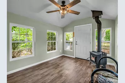 1916 Old Spartanburg Road, Hendersonville, NC 28792 - Photo 18