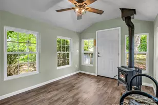 1916 Old Spartanburg Rd, Hendersonville, NC 28792 - Photo 18