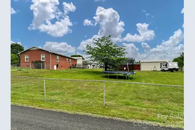 2101 Lamesa Court, Lenoir, NC 28645 - Photo 4