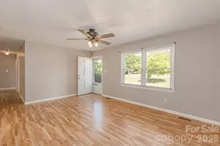 2101 Lamesa Ct, Lenoir, NC 28645 - Photo 6
