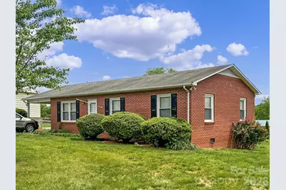 2101 Lamesa Court, Lenoir, NC 28645 - Photo 2