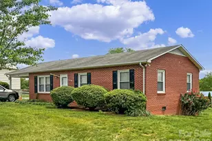 2101 Lamesa Ct, Lenoir, NC 28645 - Photo 2