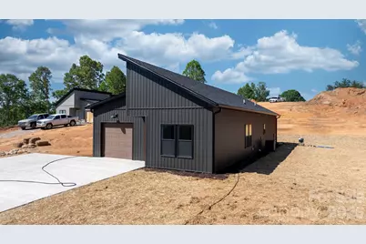 917 Overlook Drive SW, Lenoir, NC 28645 - Photo 4