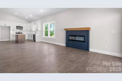 917 Overlook Drive SW, Lenoir, NC 28645 - Photo 6