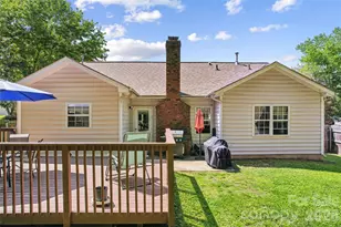 13221 Crooked Pine Ct, Charlotte, NC 28215 - Photo 20