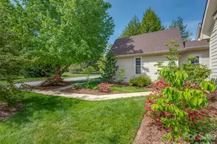 90 Dunroy Dr, Hendersonville, NC 28739 - Photo 32