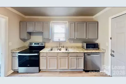 2320 Vanderbilt Road, Charlotte, NC 28206 - Photo 4