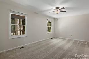 30 Kanuga Heights Ln, Hendersonville, NC 28739 - Photo 18