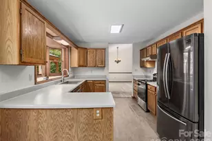 30 Kanuga Heights Ln, Hendersonville, NC 28739 - Photo 12