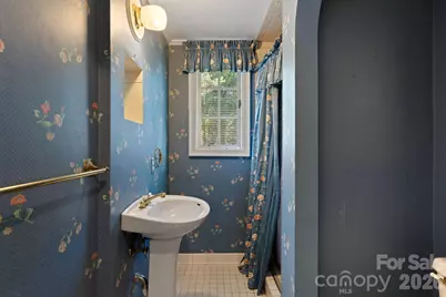 2928 Windsor Road, Winston Salem, NC 27104 - Photo 16